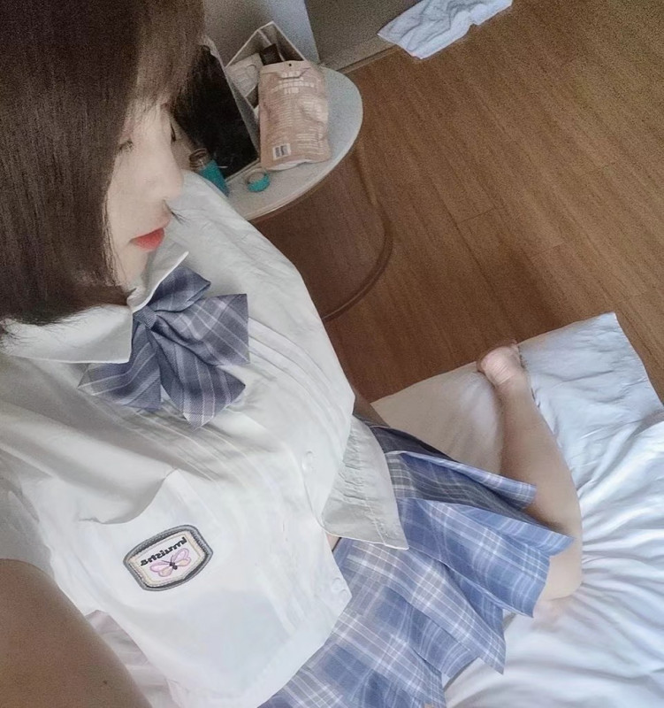 芳芳小美女